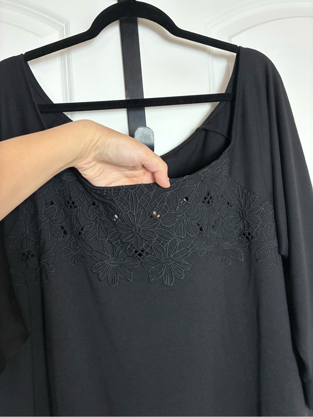 Torrid Black Off shoulder Top with Embroidered accents size 3X - Picture 10 of 12